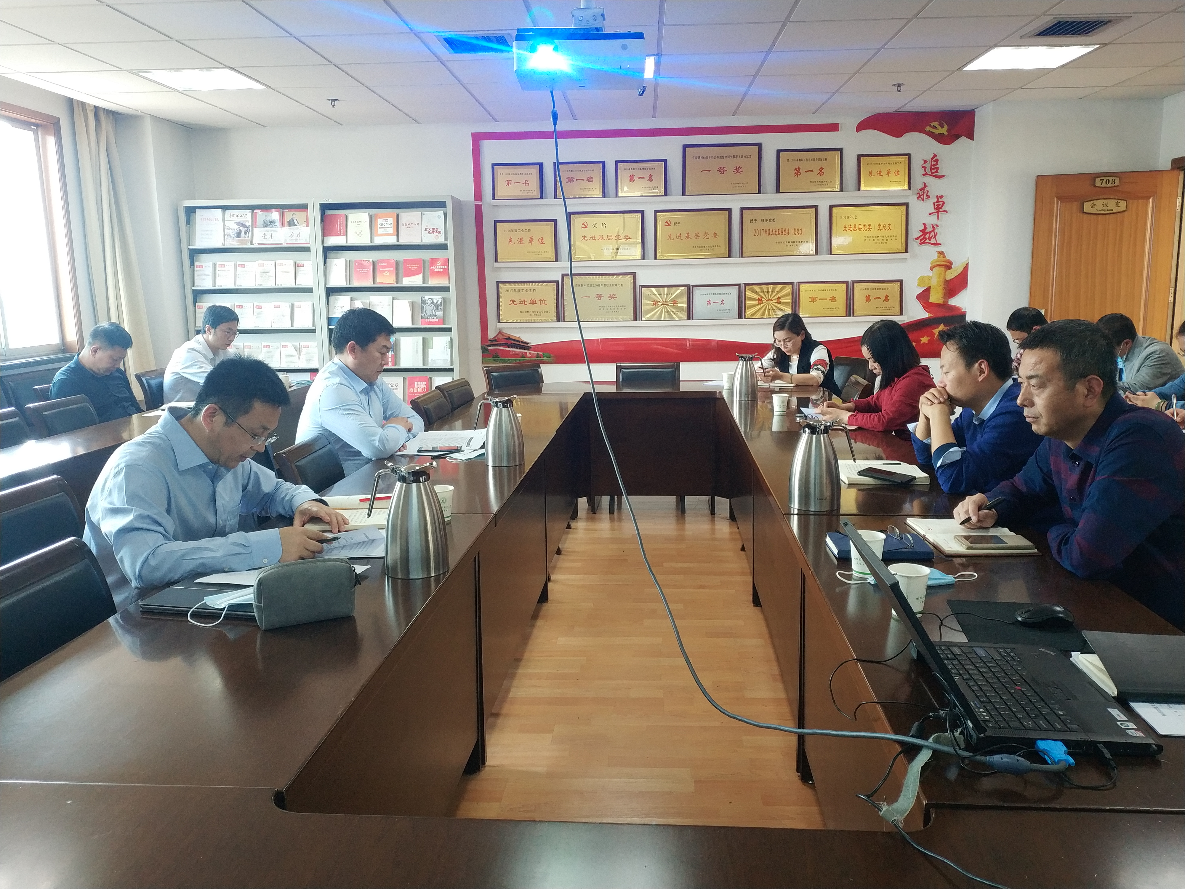 ed5ede3671e54342ad955f39e8887db6.jpg ed5ede3671e54342ad955f39e8887db6.jpg